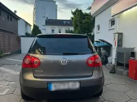 Gebraucht VW Golf V 105 PS (77 kW) 2005 Grau Kleinwagen
