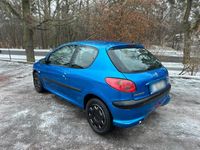 Gebraucht Peugeot 206 90 PS (66 kW) 2004 Blau Kleinwagen