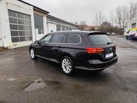Gebraucht VW Passat Highline 150 PS (110 kW) 2017 Schwarz Kombi