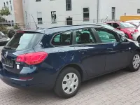 Gebraucht Opel Astra Selection 101 PS (74 kW) 2012 Blau Kombi