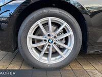 Neu BMW 318 156 PS (114 kW) 2026 Schwarz Limousine