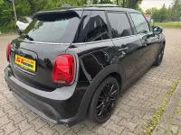 Używany Mini Cooper Classic 136 KM (100 kW) 2021 Czarny Hatchback