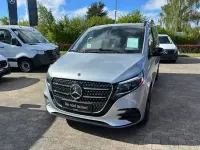 Gebraucht Mercedes V300 AMG 237 PS (174 kW) 2025 Silber Van / Kleinbus