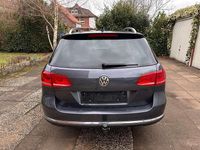 Gebraucht VW Passat 150 PS (110 kW) 2011 Grau Kombi