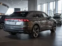 Neu Audi Q8 Sport 394 PS (289 kW) 2026 Grau SUV