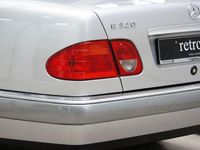 Gebraucht Mercedes E320 Elegance 220 PS (161 kW) 1995 Silber Limousine