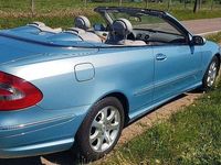 Gebraucht Mercedes CLK320 218 PS (160 kW) 2003 Blau Cabrio