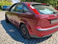 Gebraucht Ford Focus 101 PS (74 kW) 2005 Rot Limousine