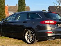 Gebraucht Ford Mondeo Titanium 179 PS (131 kW) 2015 Grau Limousine