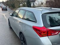 Gebraucht Toyota Auris Executive 124 PS (91 kW) 2015 Silber Limousine