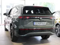 Neu VW Tayron R-line 150 PS (110 kW) 2026 Cipressinogrün metallic SUV