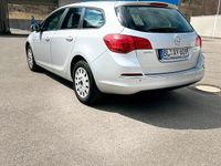 Second-hand Opel Astra 163 CP (119 kW) 2013 Gri Berlinǎ