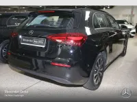 Gebraucht Mercedes A200 Advanced 150 PS (110 kW) 2023 Schwarz Limousine