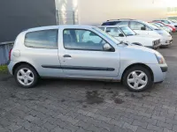 Gebraucht Renault Clio 58 PS (42 kW) 2001 Grau Kleinwagen