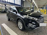 gebraucht Hyundai Tucson blue Intro Edition 2WD