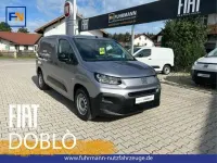 Neu Fiat Doblò 131 PS (96 kW) 2026 Maestro grau Van / Kleinbus
