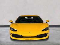 Gebraucht Ferrari 296 829 PS (609 kW) 2024 Gelb Coupé