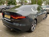 Gebraucht Jaguar XE SE 250 PS (183 kW) 2020 Grau Limousine