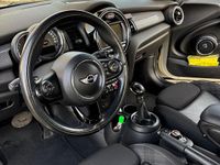 Gebraucht Mini Cooper Coupé 136 PS (100 kW) 2017 Weiß Coupé
