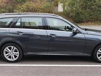 Gebraucht Mercedes E220 170 PS (125 kW) 2016 Grau Kombi
