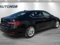Gebraucht Skoda Superb 150 PS (110 kW) 2017 Schwarz Limousine