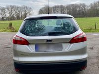 Gebraucht Ford Focus 125 PS (91 kW) 2014 Silber Kombi