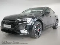 Gebraucht Audi Q8 Sportback e-tron Advanced Plus 250 kW (340 PS) 2024 Mythosschwarz metallic SUV