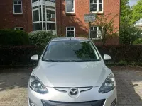 Gebraucht Mazda 2 Center-Line 84 PS (61 kW) 2011 Silber Kleinwagen