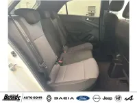 Gebraucht Hyundai i20 Passion 84 PS (61 kW) 2018 Polar white Kleinwagen