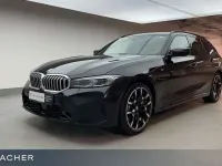 Gebraucht BMW 330 M Sport 245 PS (180 kW) 2025 Saphirschwarz metallic Kombi