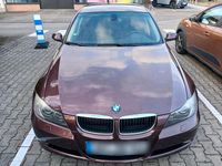 Gebraucht BMW 320 150 PS (110 kW) 2006 Rot Limousine