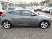 Gebraucht Hyundai Veloster Style 140 PS (102 kW) 2012 Silber Kleinwagen