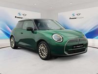 Gebraucht Mini Cooper Favoured 135 kW (184 PS) 2024 British racing green iv metall Kleinwagen