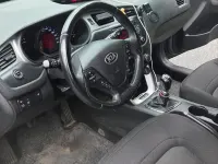 Używany Kia Ceed 116 KM (85 kW) 2013 Niebieski Hatchback