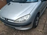 Gebraucht Peugeot 206 75 PS (55 kW) 2001 Silber Limousine
