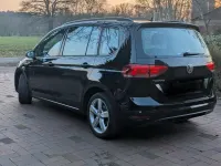 Gebraucht VW Touran 116 PS (85 kW) 2019 Schwarz Van / Kleinbus