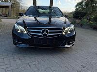 Second-hand Mercedes E250 204 CP (150 kW) 2013 Negru Berlinǎ