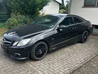Gebraucht Mercedes E250 204 PS (150 kW) 2009 Schwarz Coupé