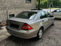 Gebraucht Mercedes C220 Elegance 150 PS (110 kW) 2004 Grau Limousine