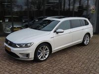 Gebraucht VW Passat Highline 218 PS (160 kW) 2015 Weiß Kombi