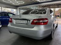 Gebraucht Mercedes E200 184 PS (135 kW) 2010 Silber Limousine