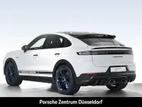 Gebraucht Porsche Cayenne Turbo E-Hybrid Coupe 740 PS (544 kW) 2024 Weiß SUV