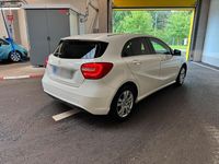 Gebraucht Mercedes A200 156 PS (114 kW) 2013 Weiß Limousine