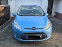 Gebraucht Ford Fiesta Titanium 82 PS (60 kW) 2012 Blau Limousine
