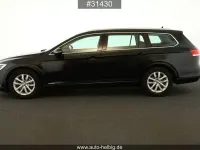 Gebraucht VW Passat Comfortline 150 PS (110 kW) 2018 Schwarz Kombi