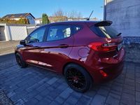 Gebraucht Ford Fiesta 75 PS (55 kW) 2019 Rot Kleinwagen