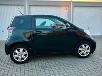 Gebraucht Toyota iQ 68 PS (50 kW) 2009 Schwarz Kleinwagen