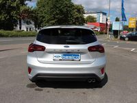 Gebraucht Ford Focus ST-Line X 155 PS (114 kW) 2024 Silber Limousine