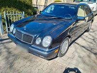 Gebraucht Mercedes E240 170 PS (125 kW) 1998 Schwarz Limousine