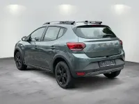 Gebraucht Dacia Sandero Extreme 110 PS (80 kW) 2024 Zedern grün Kleinwagen